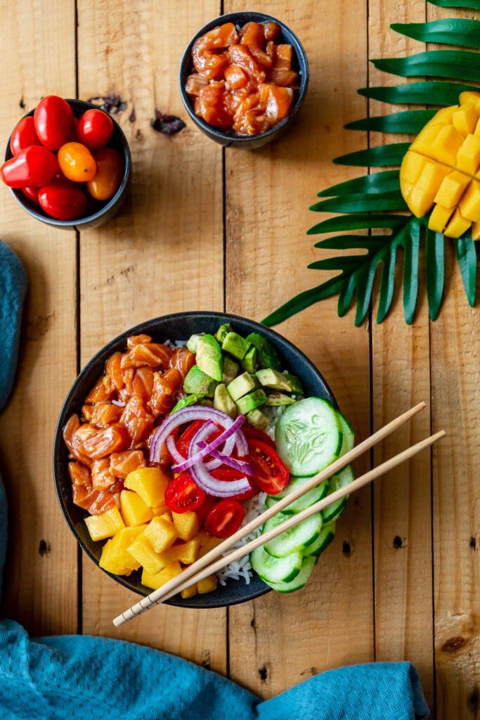 poke du chef poke mi saumon mangue concombre avocat